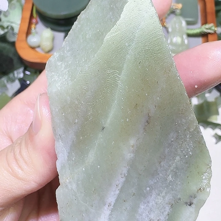 和田玉未镶嵌车挂