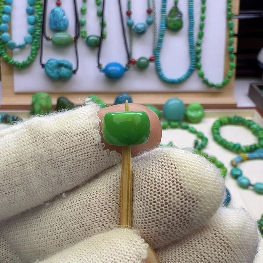 无非金属菜籽黄、鼓珠L