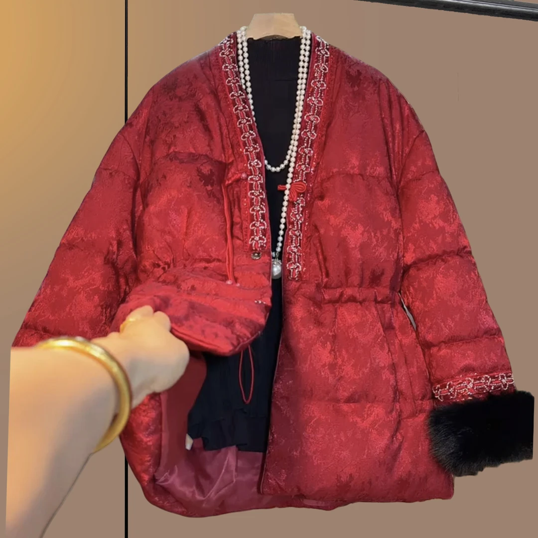 秋冬季大码女装胖妹妹国风盘扣复古新中式刺绣宽松红色拼毛外套