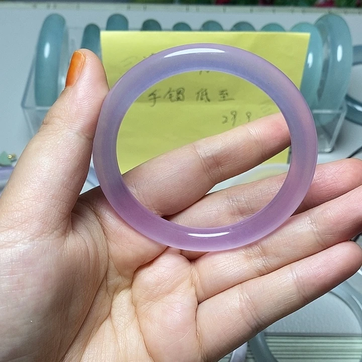 石英岩玉手镯未镶嵌