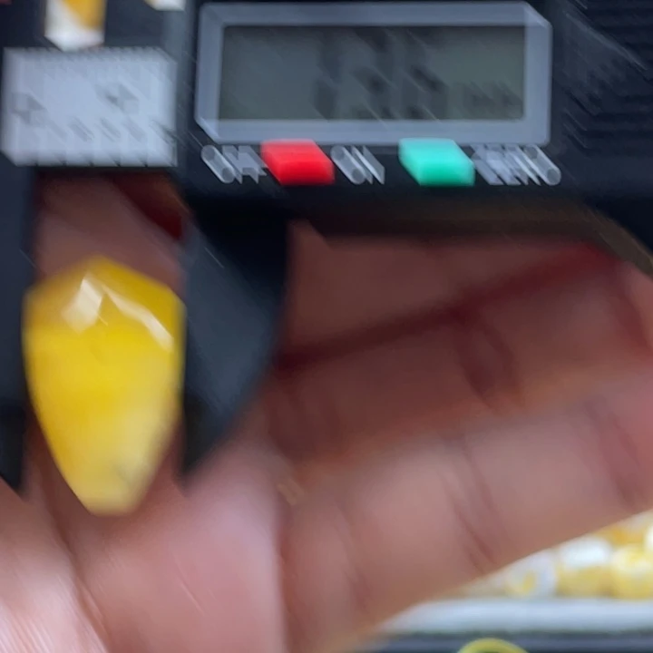 【闪购商品】琥珀裸石未镶嵌27号杂