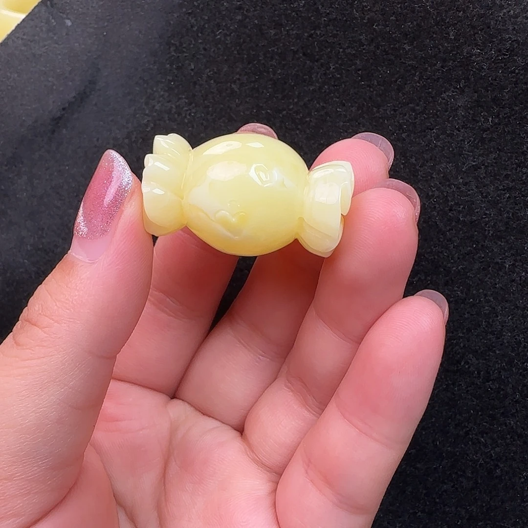 涵***仔蜜蜡未镶嵌珠宝奇石