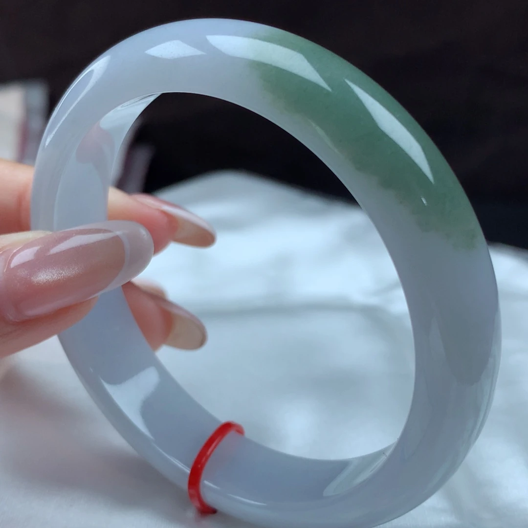 翡翠手镯未镶嵌23175，