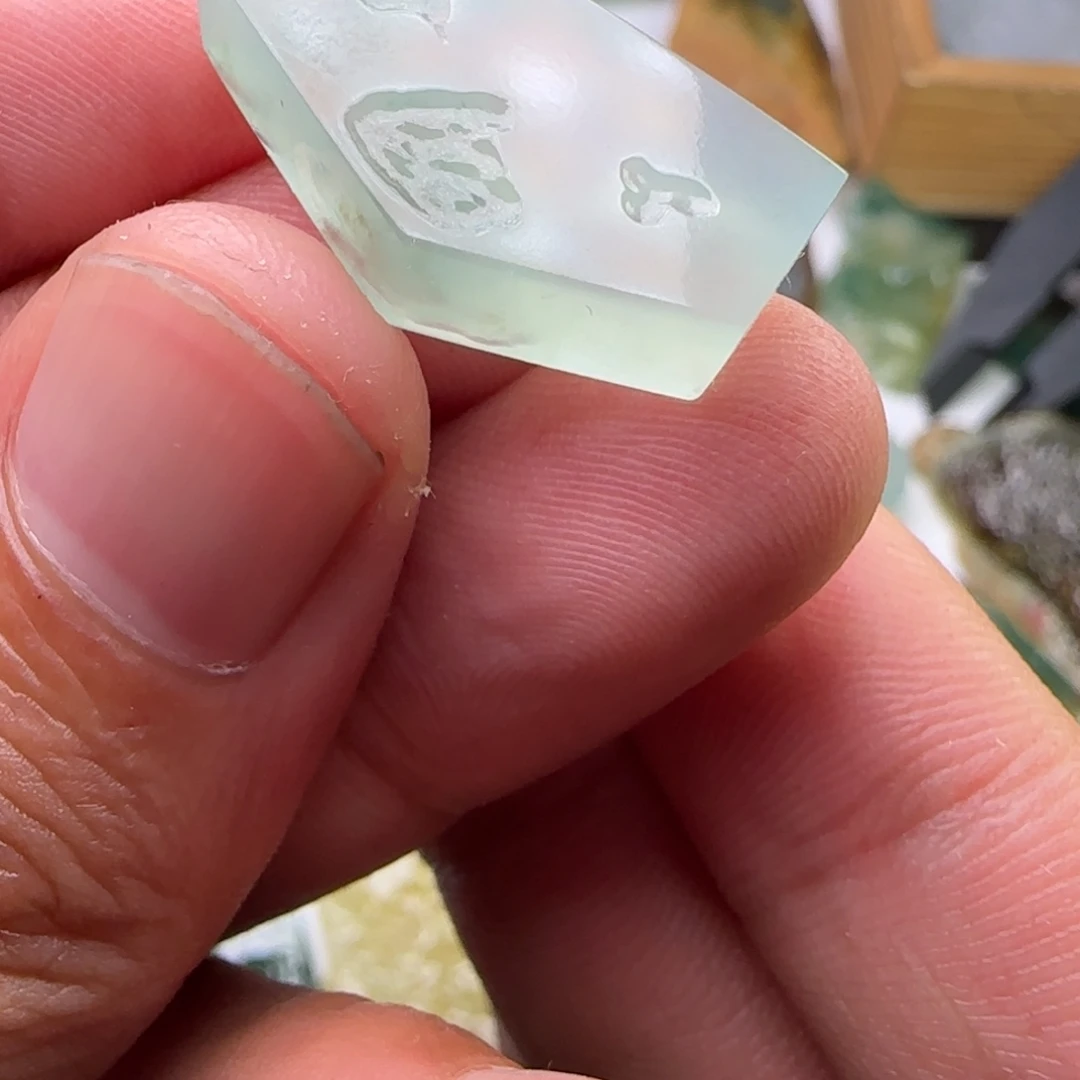 定制翡翠未镶嵌不包工