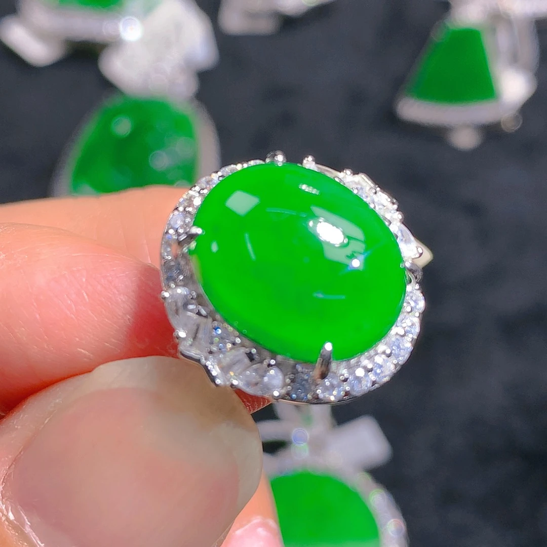 翡翠颈饰银S925镶嵌戒指