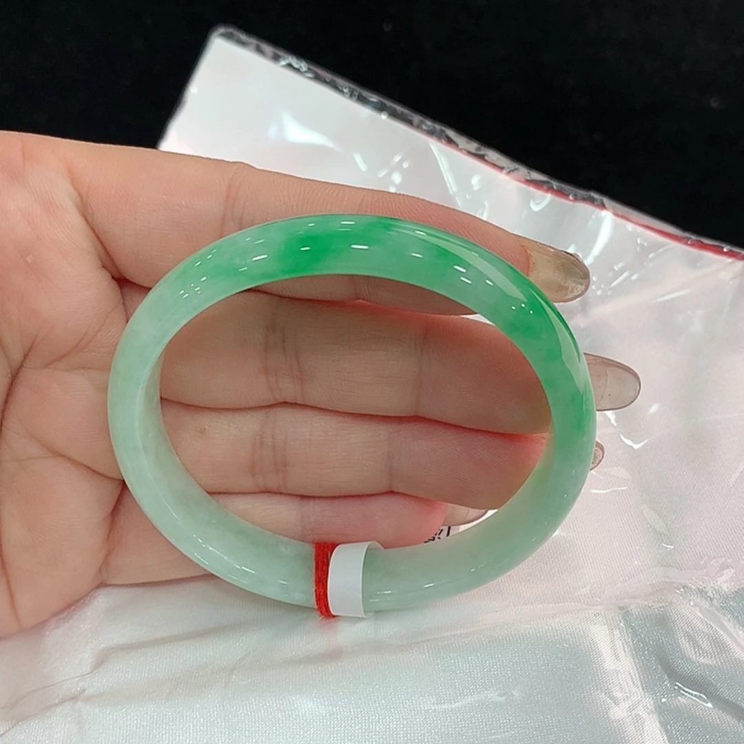 【闪购商品】翡翠手镯未镶嵌贵56
