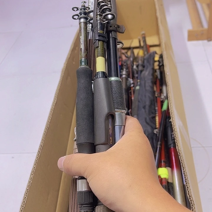叫****六中古鱼竿 微瑕 一物一拍 看好下单
