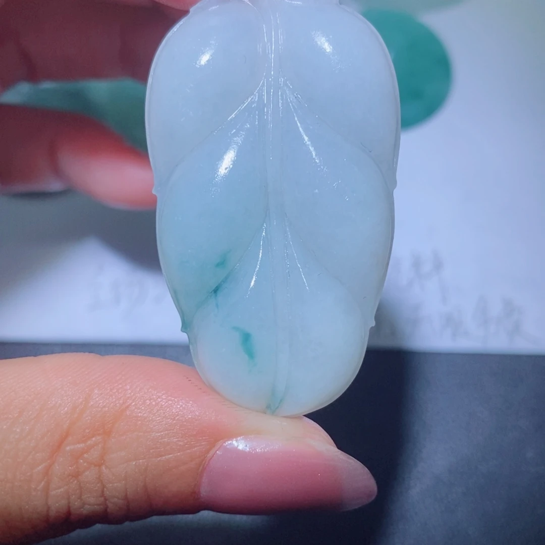 未镶嵌吊坠定制翡翠