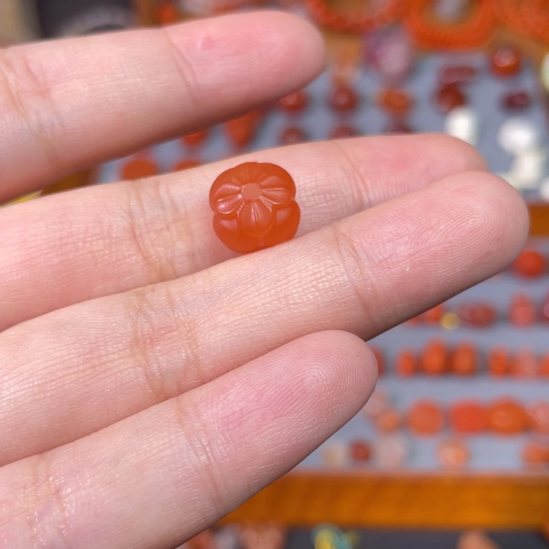 南红玛瑙未镶嵌柿子