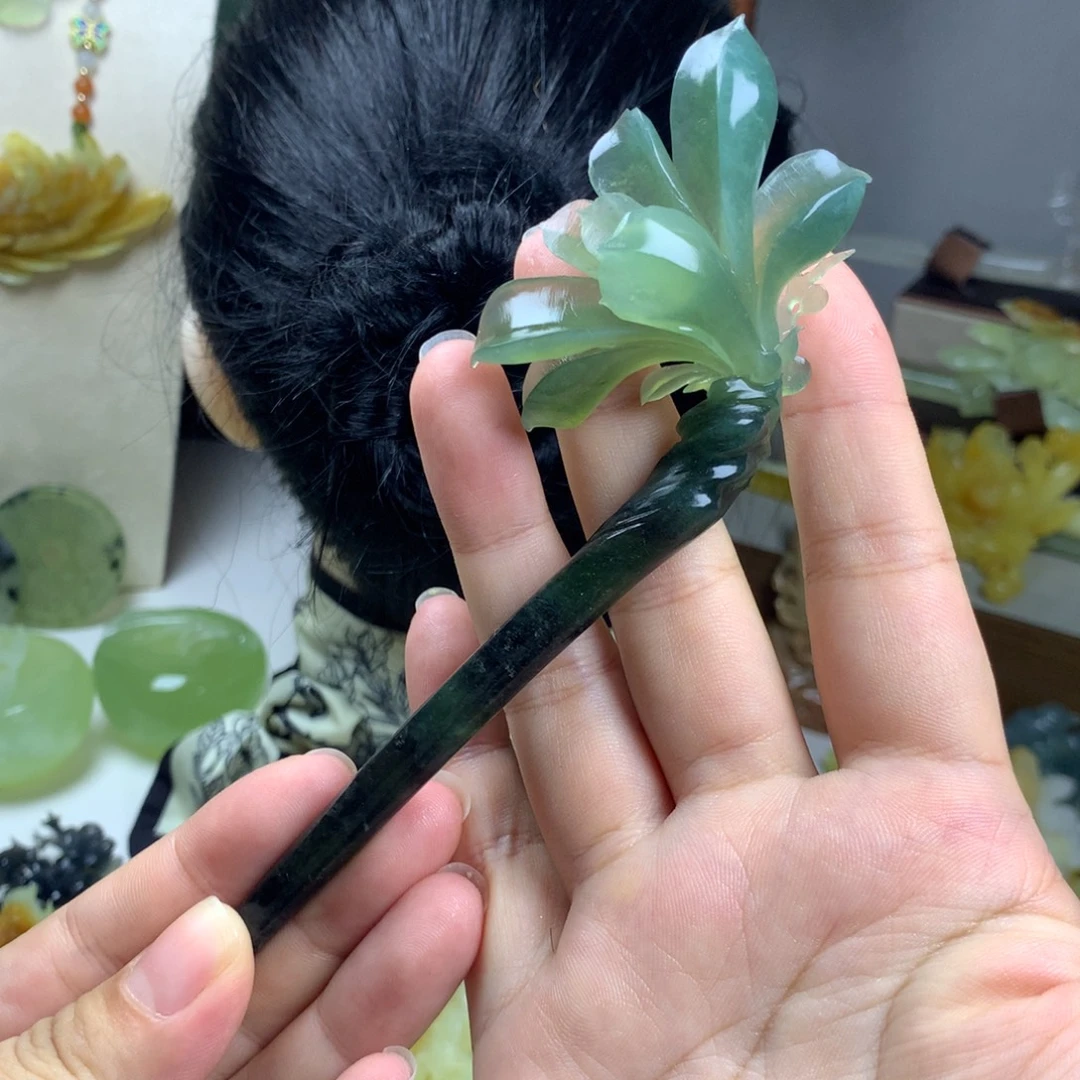 照***人未镶嵌蛇纹石玉发簪
