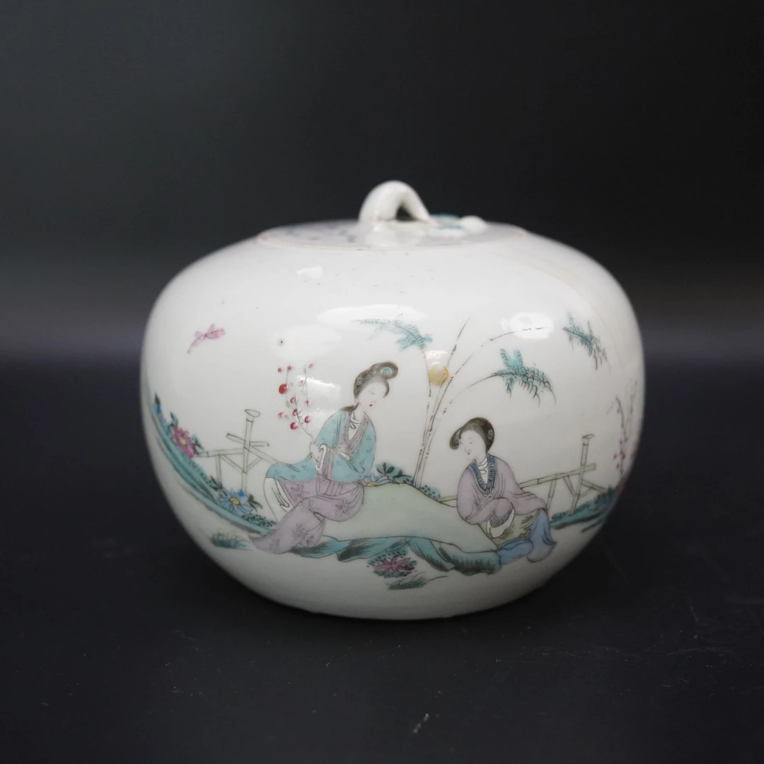 Lot.25110395民国粉彩桃花美女图围棋罐 高：约10.9cm