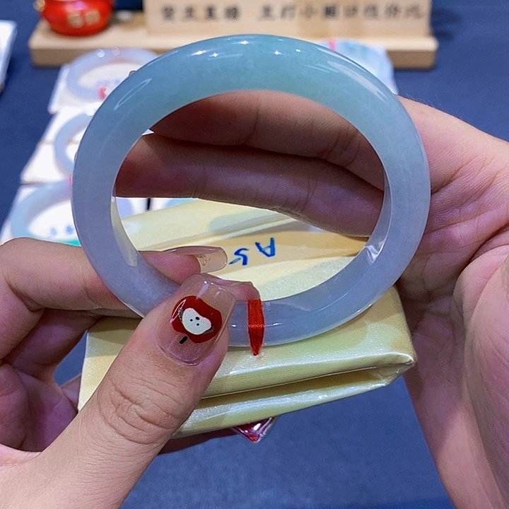 翡翠手镯未镶嵌13号