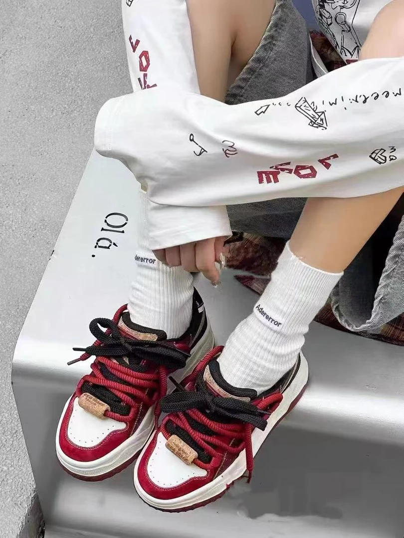 C2658 酒红色  新款百搭运动圆头真皮休闲女士德训鞋