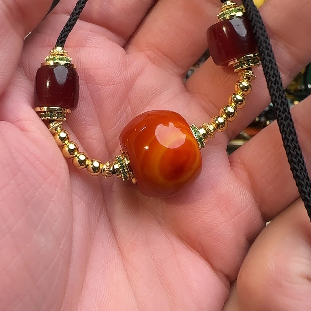 玛瑙/玉髓合金颈饰