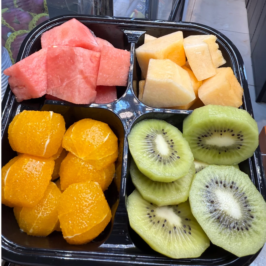 【果小姐】四宫格缤纷果切850g