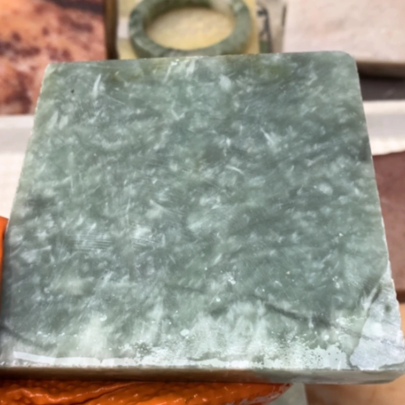 【闪购商品】石英质玉手镯未镶嵌幽兰飘雪