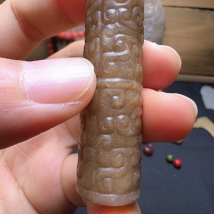 颈饰未镶嵌和田玉（糖玉）暴*