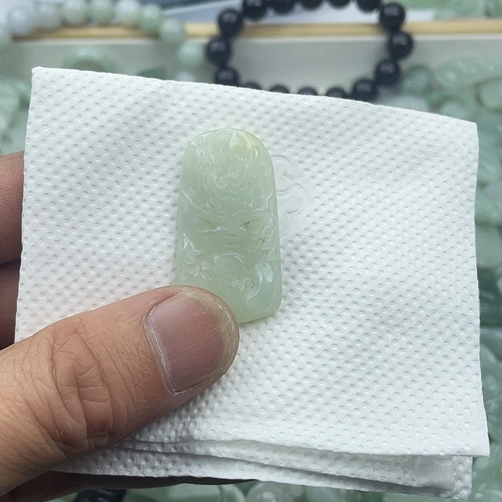 翡翠散珠天然缅甸翡翠吊坠