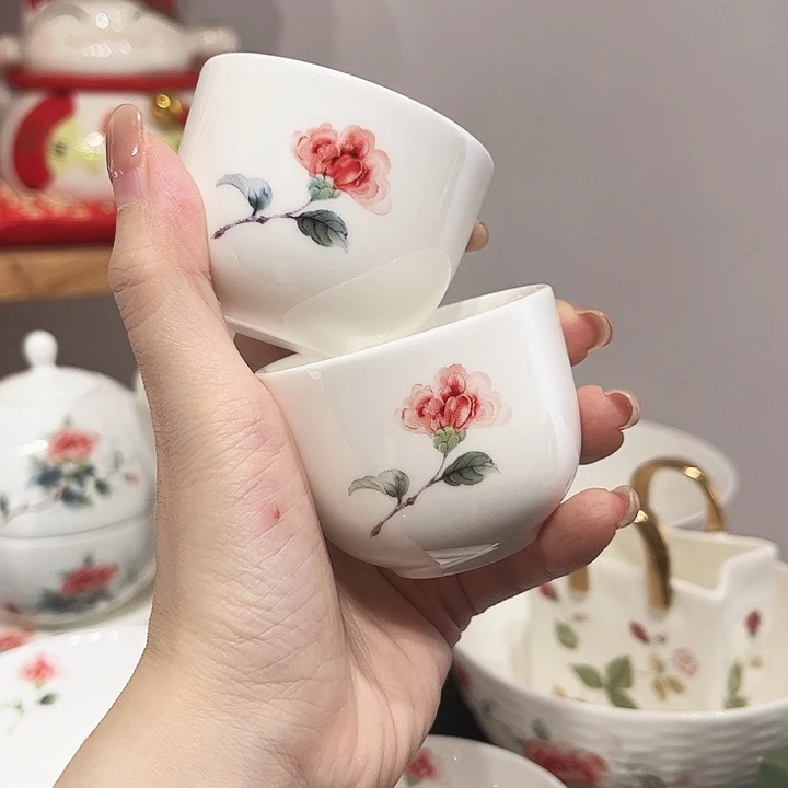 瓷片茶杯2个瓷片瓷片