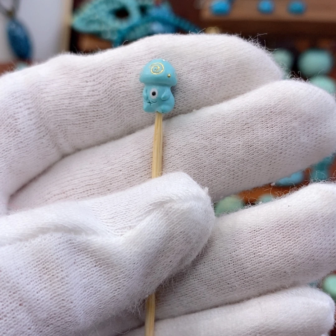 绿松石未镶嵌珠宝奇石