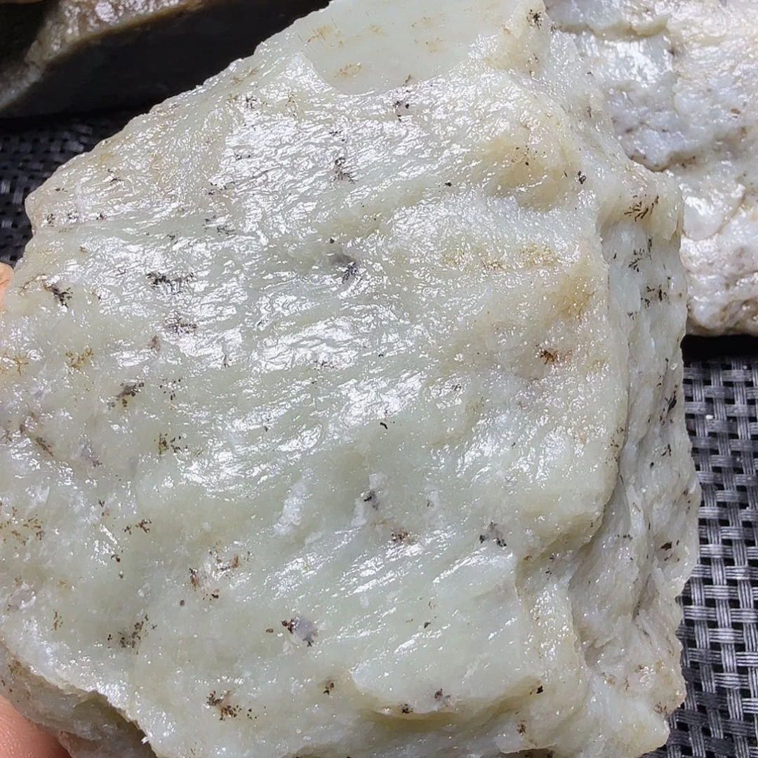 和田玉（糖玉）未镶嵌珠宝半成品