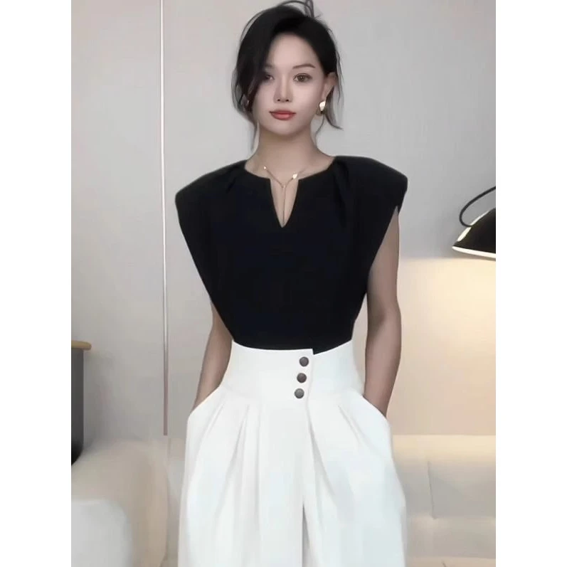 法式高级感V领直角肩修身T恤女2025夏季新款时髦气质经典轻奢上衣