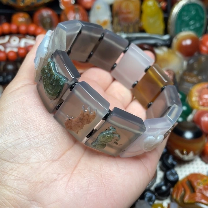 信***己玛瑙/玉髓未镶嵌颈饰