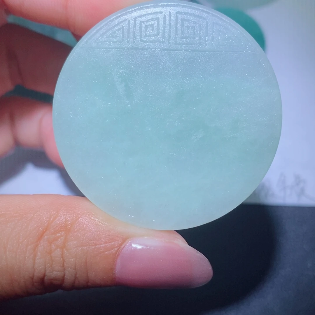 未镶嵌吊坠定制翡翠
