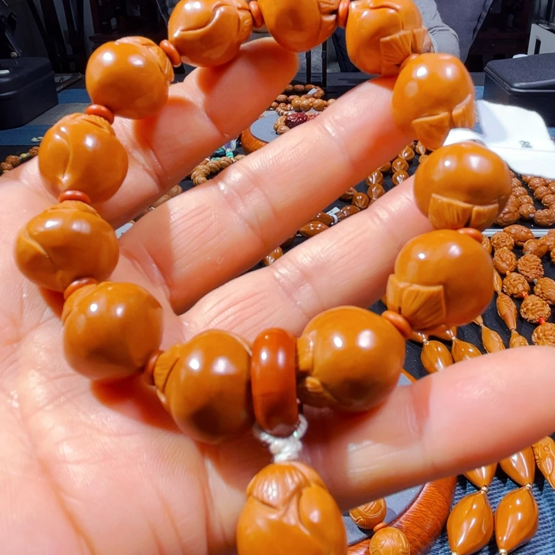 橄榄核吊坠新人在这里