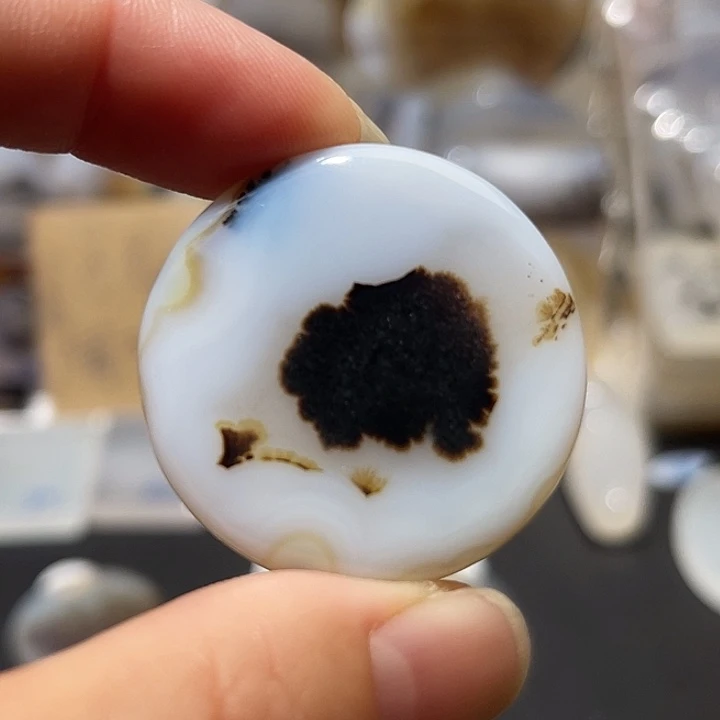 未镶嵌颈饰玛瑙/玉髓