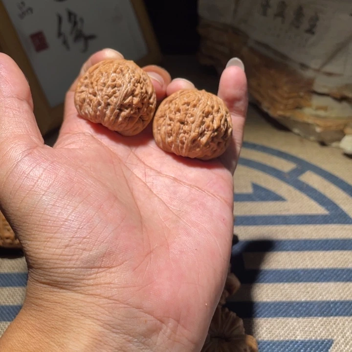 核桃把件大****生云飞楼35全品