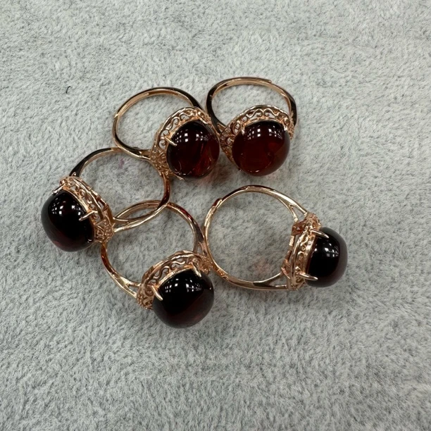 【书记甄选】天然琥珀戒指 多样性发一件 lf4506