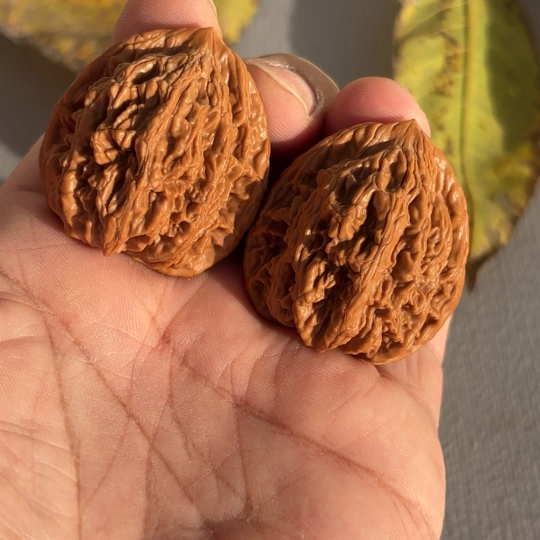 文玩核桃把件麦穗虎头