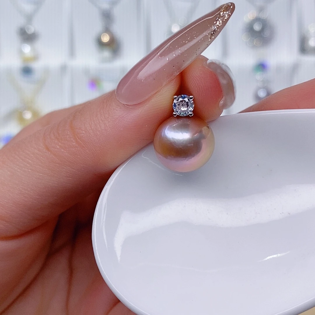 淡水珍珠吊坠(赠链)未镶嵌