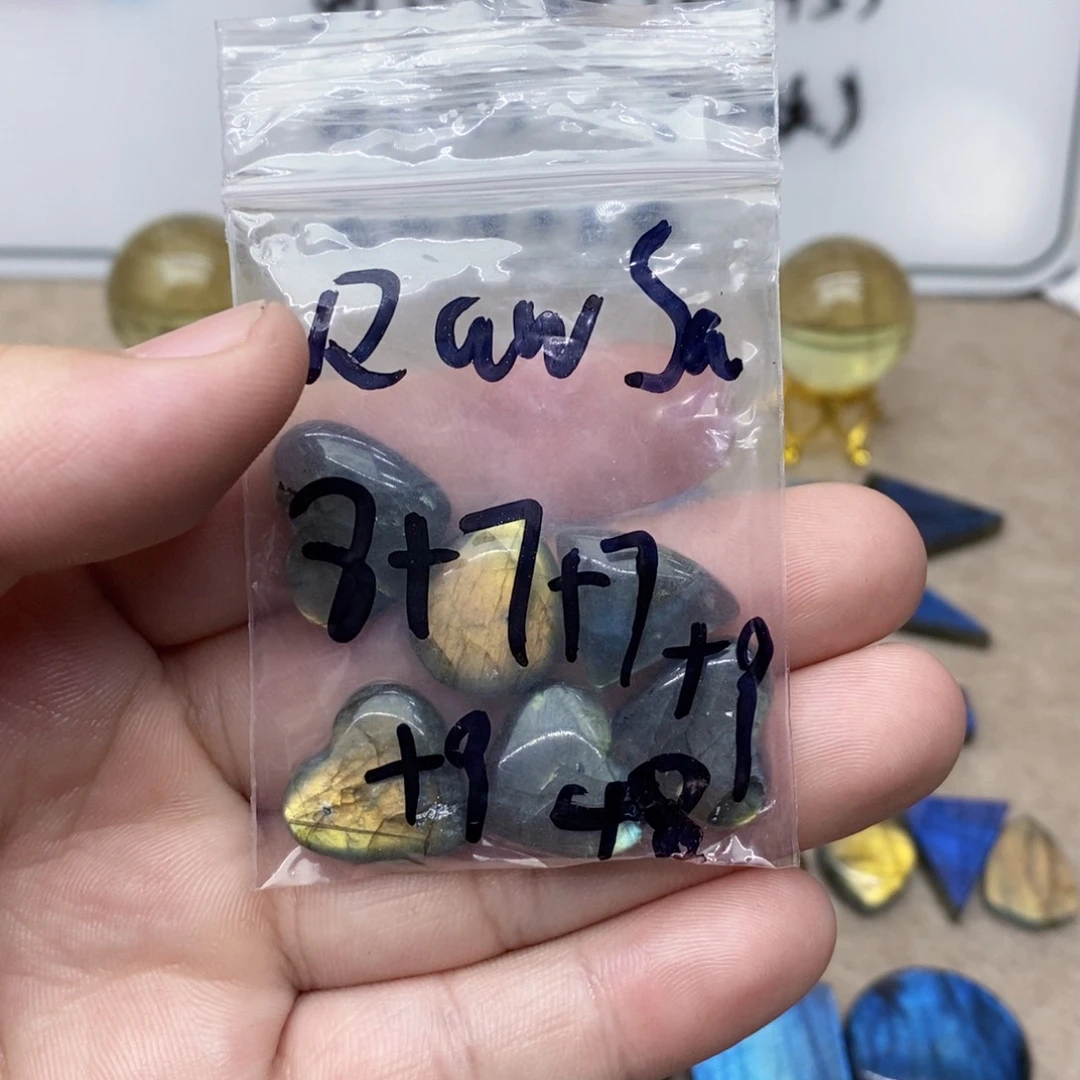 有机玻璃天然拉长石吊坠