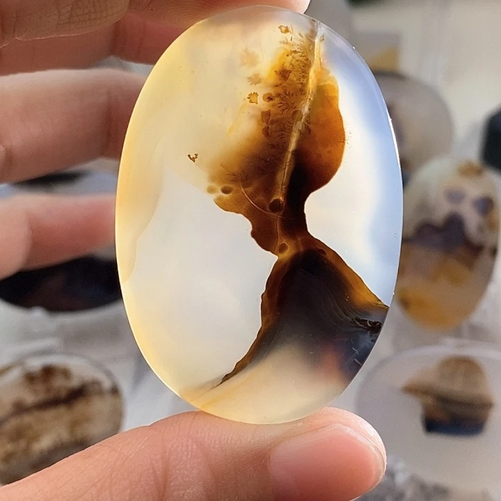 玛瑙/玉髓颈饰未镶嵌三***猫