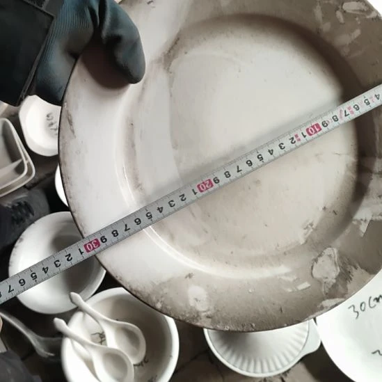 陶瓷出口瓷盘大号带㡳标口径30大盘