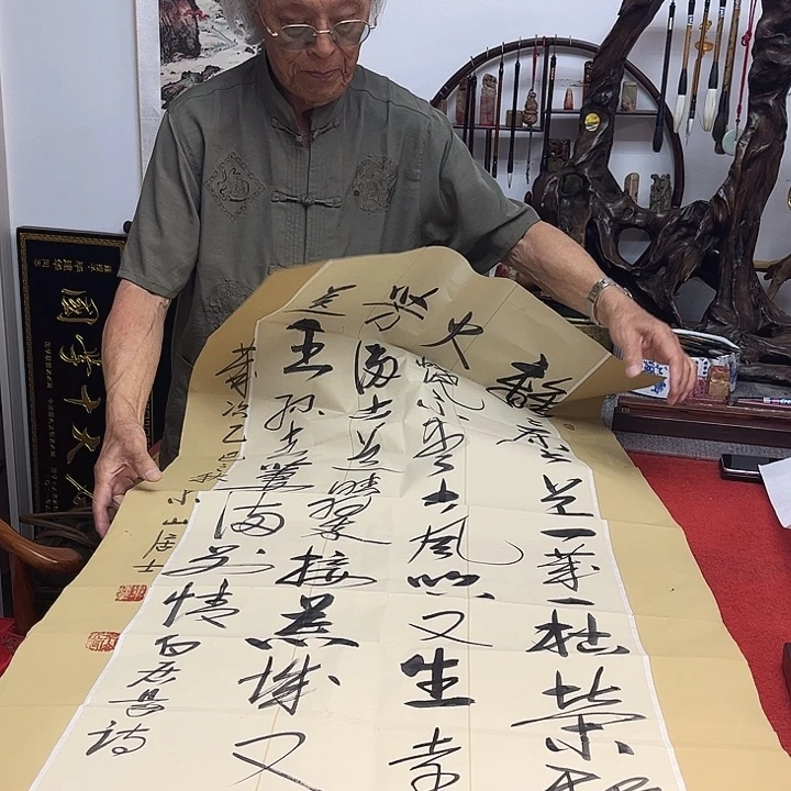 葫***河书法欢迎大家来咨询一下下