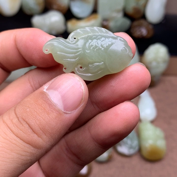 和田玉（糖玉）未镶嵌颈饰