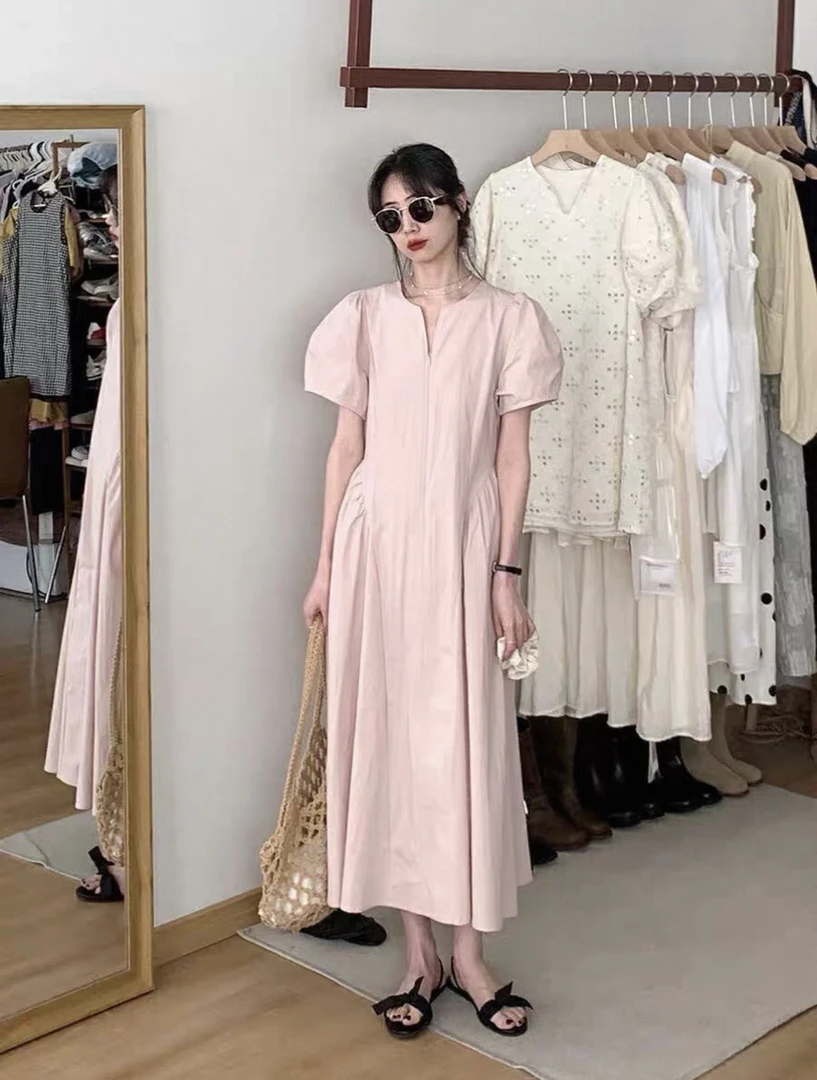 2025夏季新款宽松连衣裙 法式V领高级感收腰显瘦中长裙2088