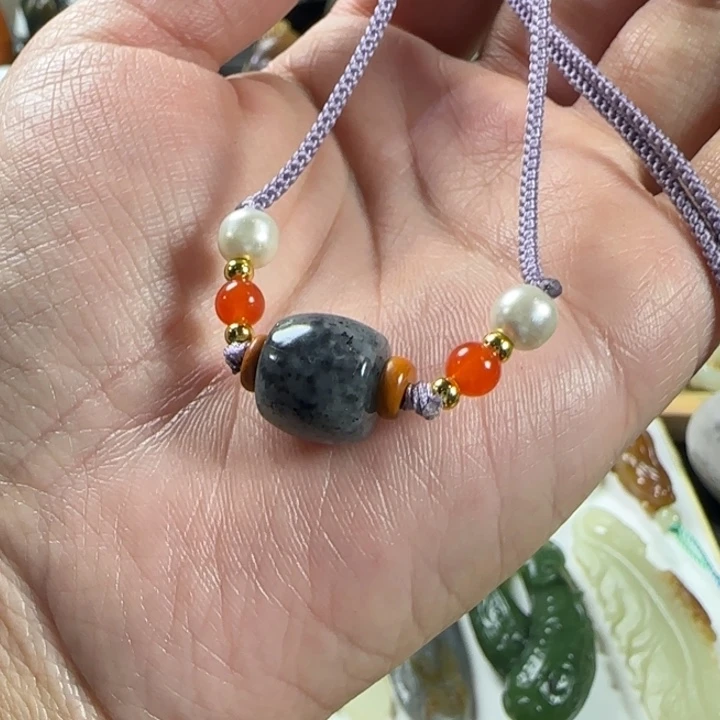 和田玉未镶嵌颈饰福利