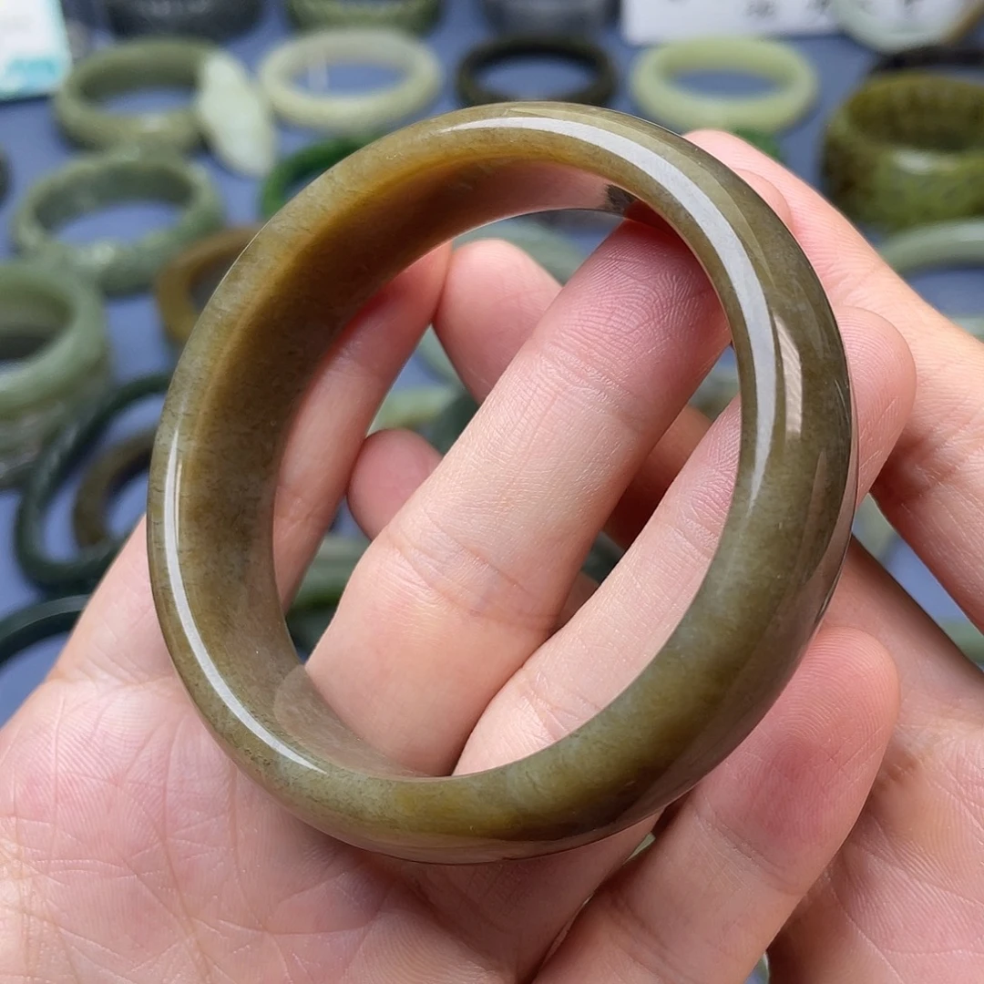 和田玉（糖玉）未镶嵌手镯60mm