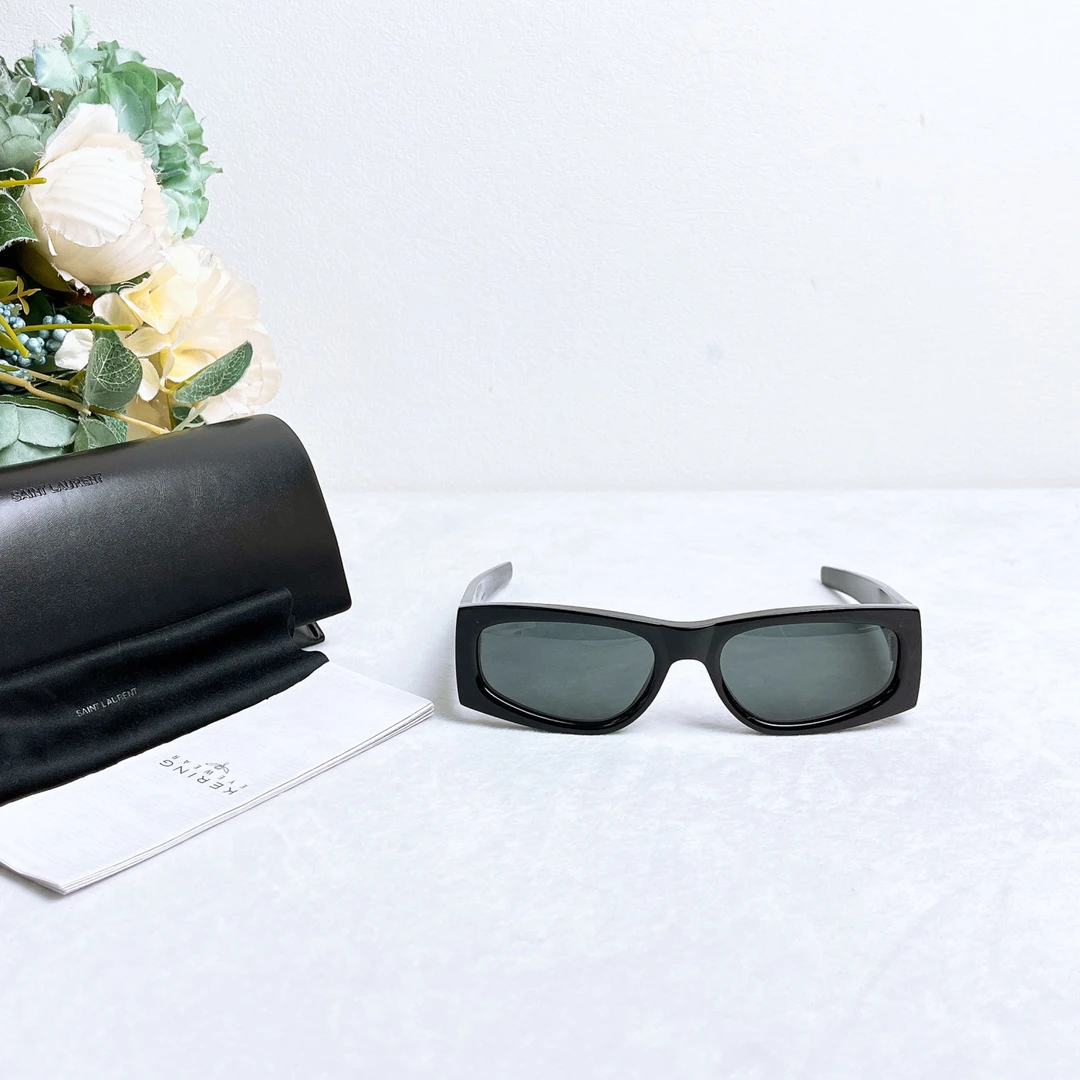 全新未使用 YSL/圣罗兰 款式/码/XspA5182