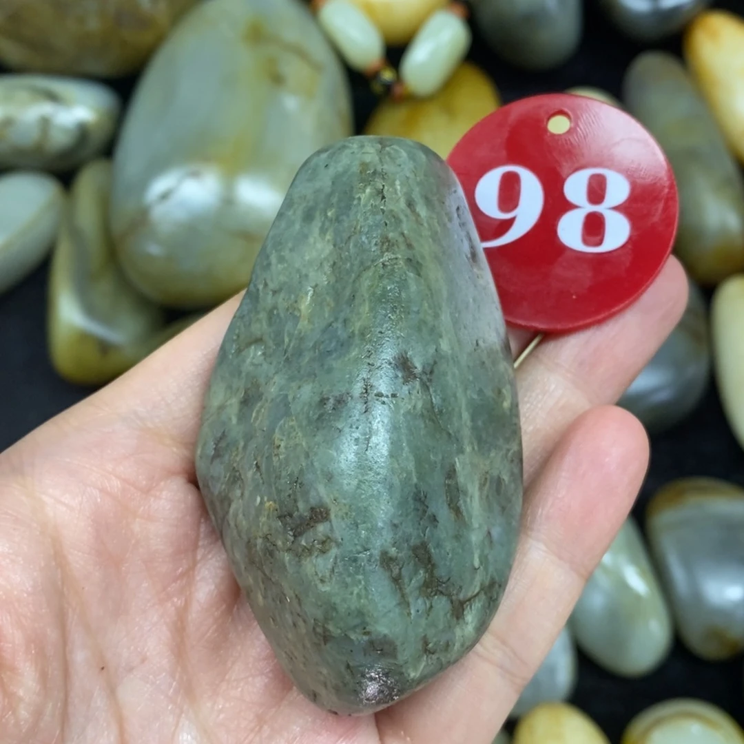 未镶嵌和田玉（糖玉）挂件