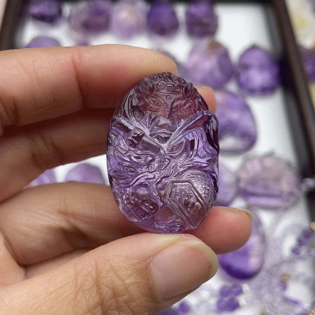 吊坠(不含链)未镶嵌水晶可****?