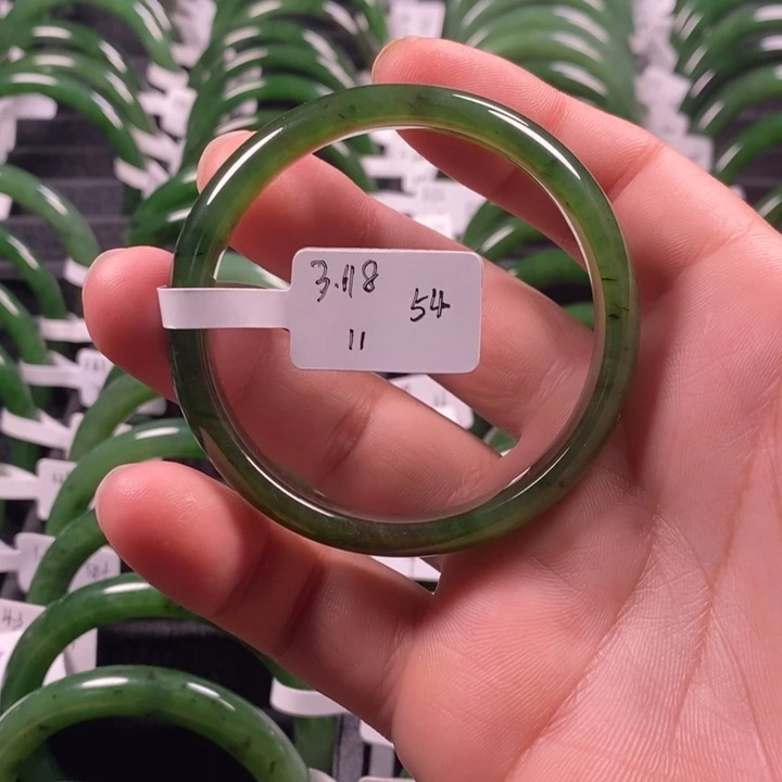 和田玉（碧玉）手镯未镶嵌54