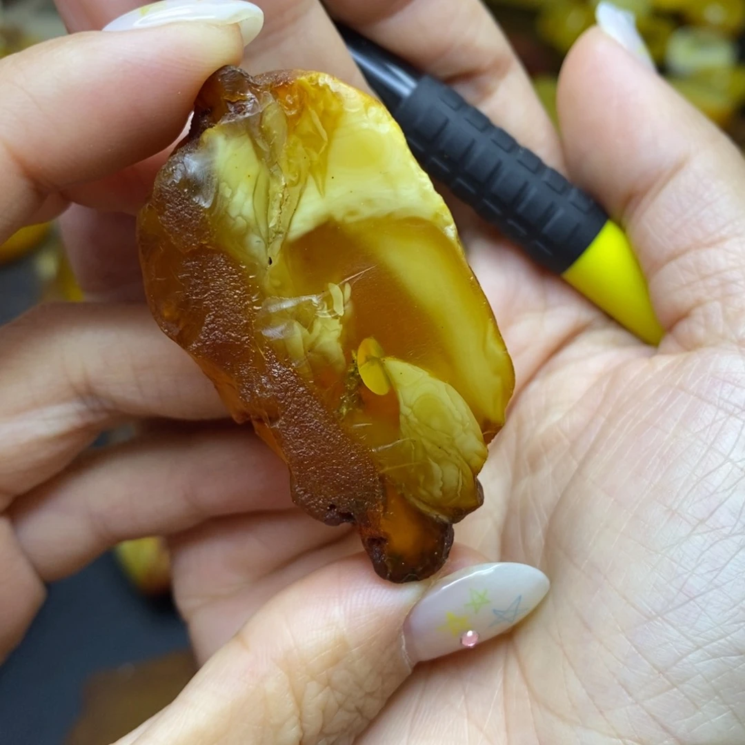 琥珀颈饰未镶嵌用****途胖