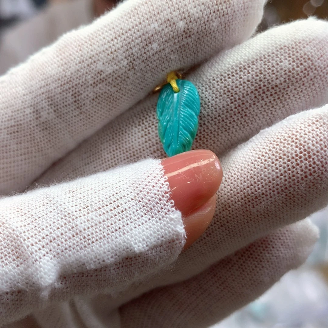 绿松石未镶嵌挂件