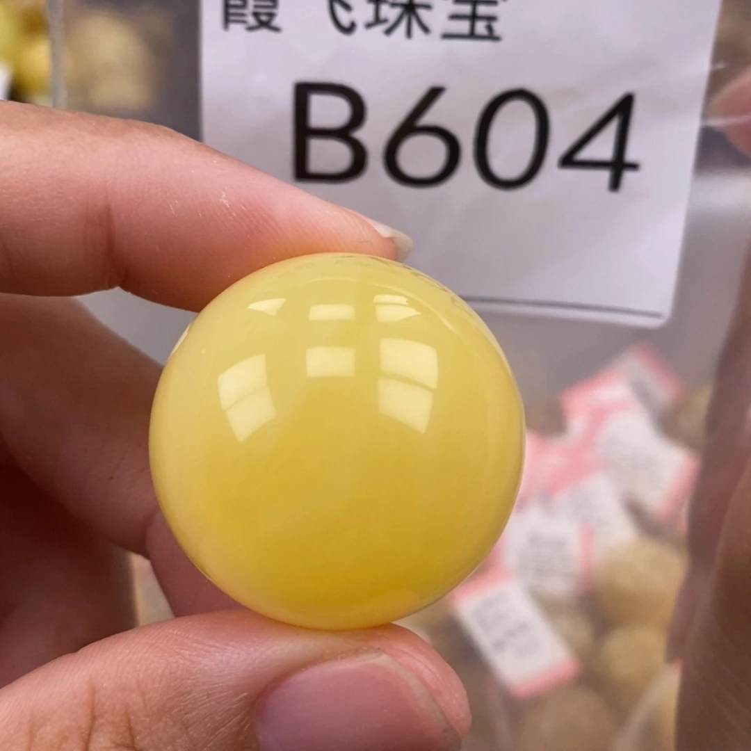 琥珀未镶嵌珠宝奇石28