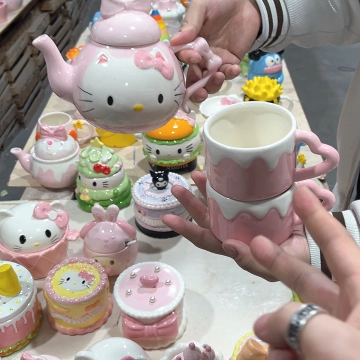 紫砂茶案这么多人在一起的时候